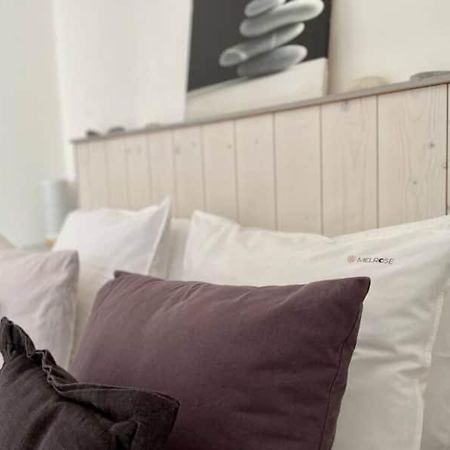Logis Saint-Martin By Melrose Apartment Екстериор снимка